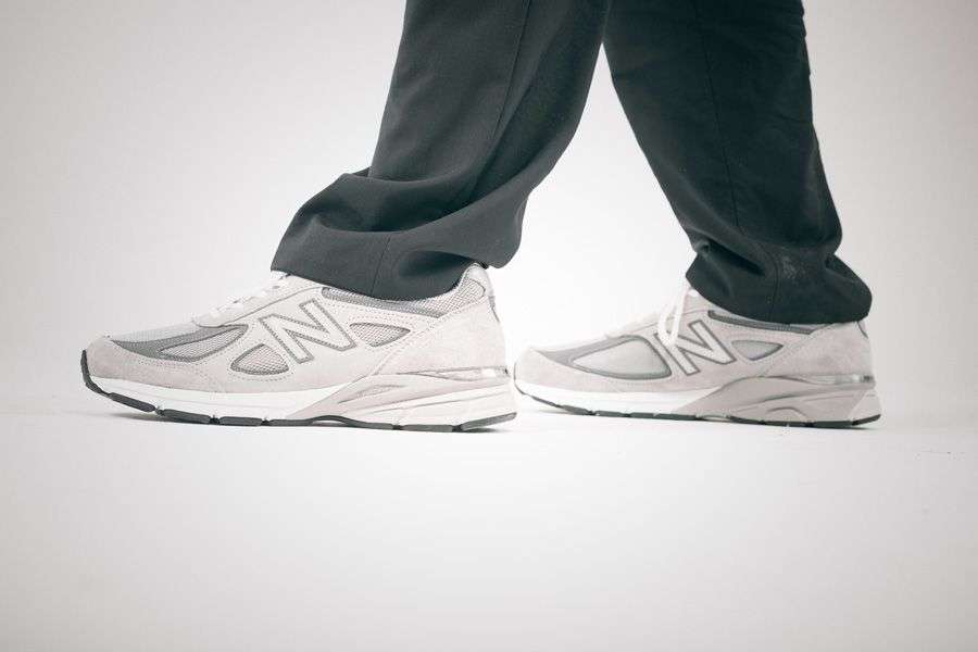 general-releases-no-time-for-hype-anton-new-balance-990-on-feet.jpg